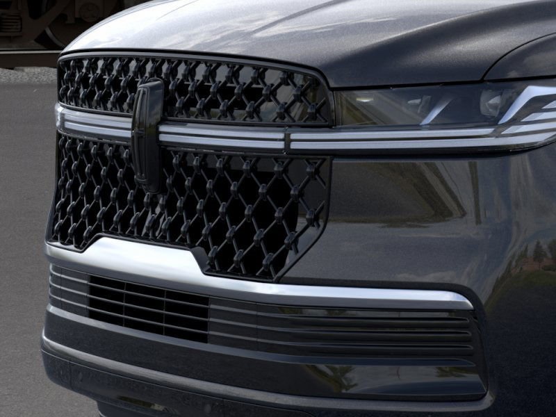 new 2025 Lincoln Navigator car, priced at $108,550