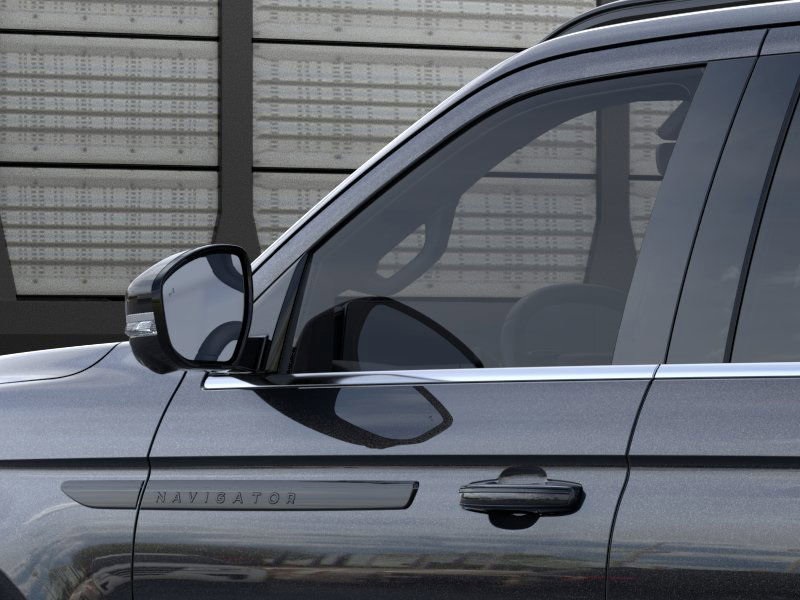 new 2025 Lincoln Navigator car, priced at $108,550