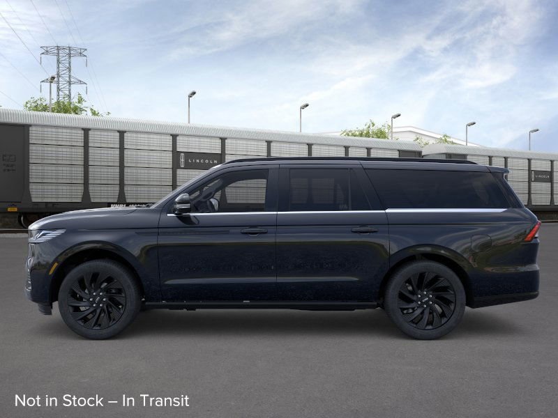 new 2025 Lincoln Navigator car, priced at $108,550