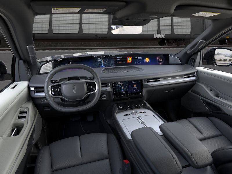 new 2025 Lincoln Navigator car, priced at $108,550