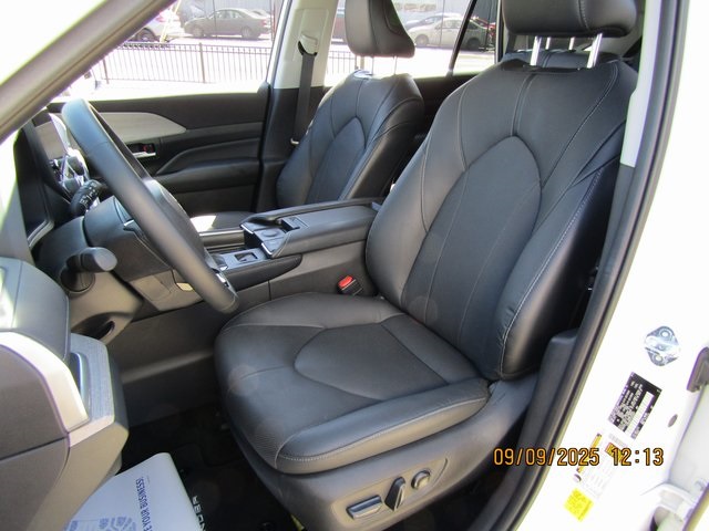 used 2025 Toyota Grand Highlander Hybrid car, priced at $52,999