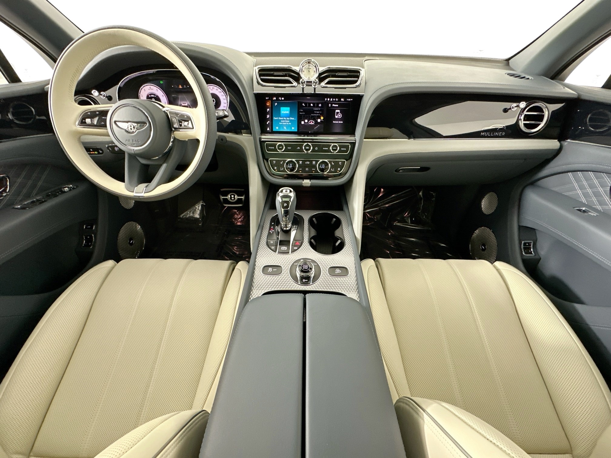 new 2025 Bentley Bentayga EWB car