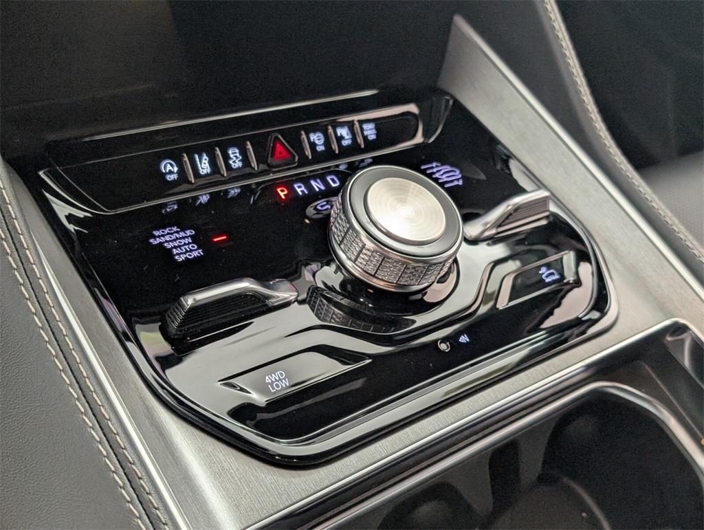 new 2025 Jeep Wagoneer L car, priced at $92,625