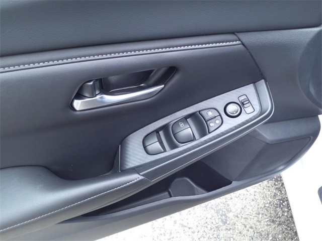 new 2025 Nissan Sentra car, priced at $21,262