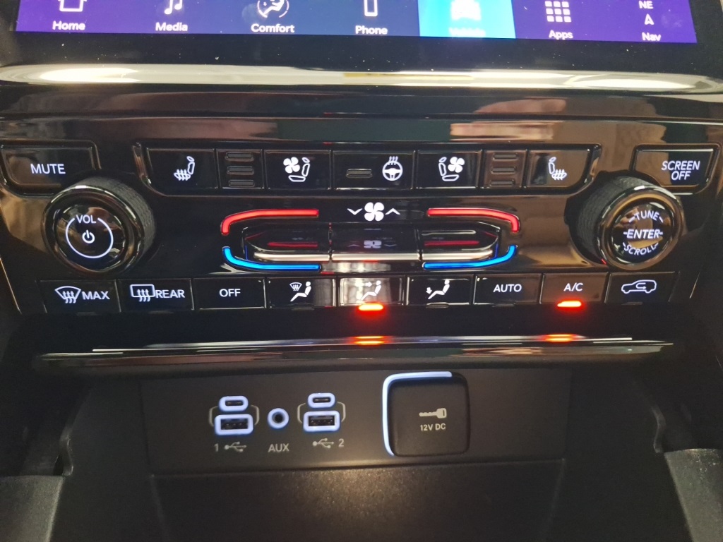new 2025 Jeep Grand Cherokee L car, priced at $63,175