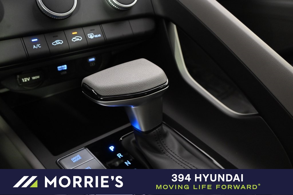 new 2025 Hyundai Elantra car, priced at $22,786