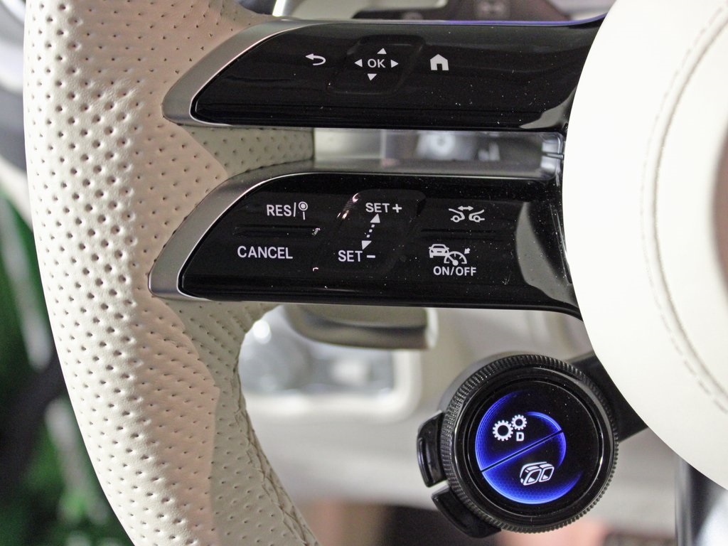 used 2025 Mercedes-Benz G-Class car, priced at $225,850