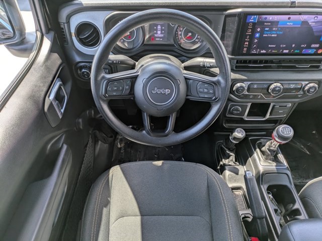 used 2024 Jeep Gladiator car, priced at $32,518