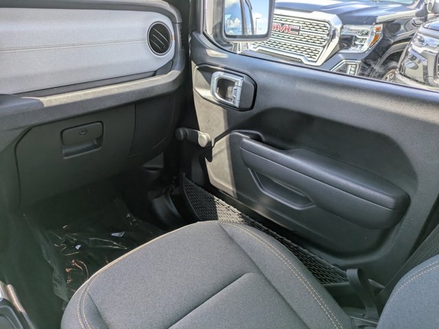 used 2024 Jeep Gladiator car, priced at $32,518