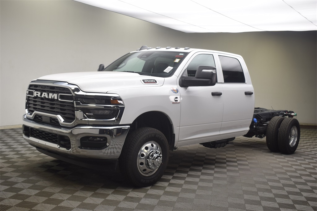 new 2025 Ram 3500 car, priced at $64,293