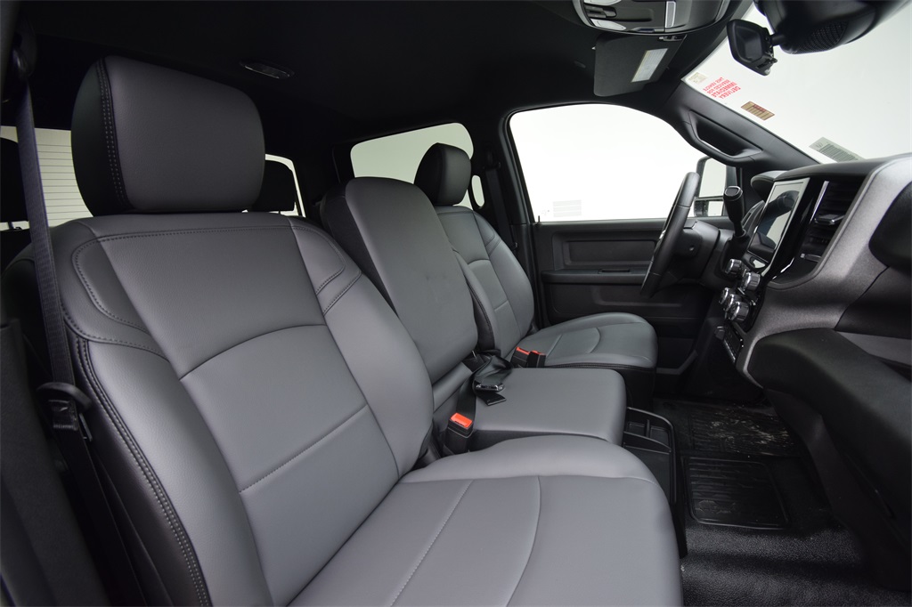 new 2025 Ram 3500 car, priced at $64,293