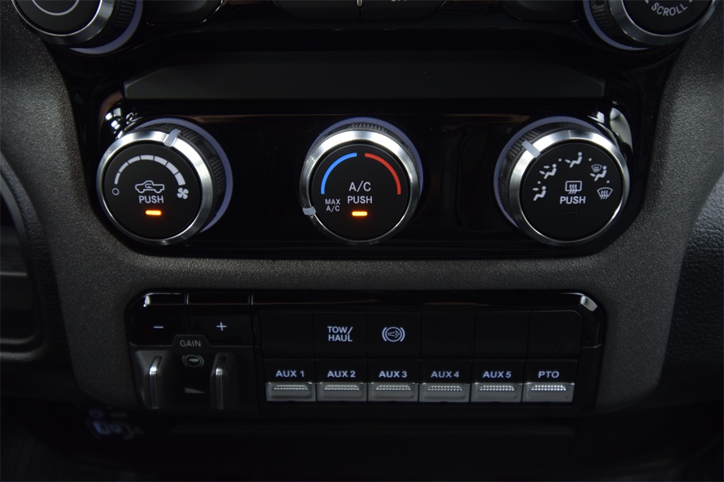 new 2025 Ram 3500 car, priced at $64,293