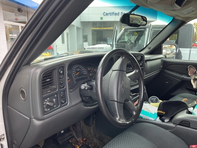 used 2003 Chevrolet Avalanche 2500 car, priced at $7,995