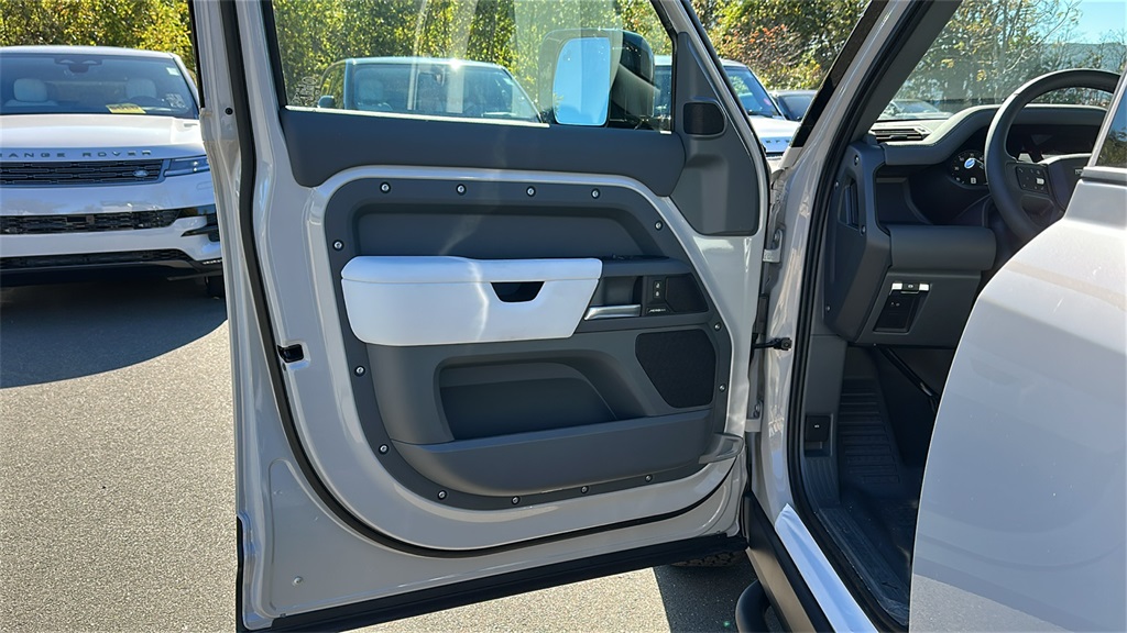 new 2026 Land Rover Defender 110 car, priced at $76,400
