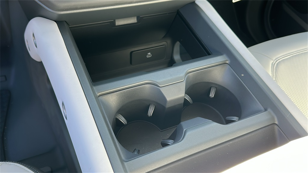 new 2026 Land Rover Defender 110 car, priced at $76,400