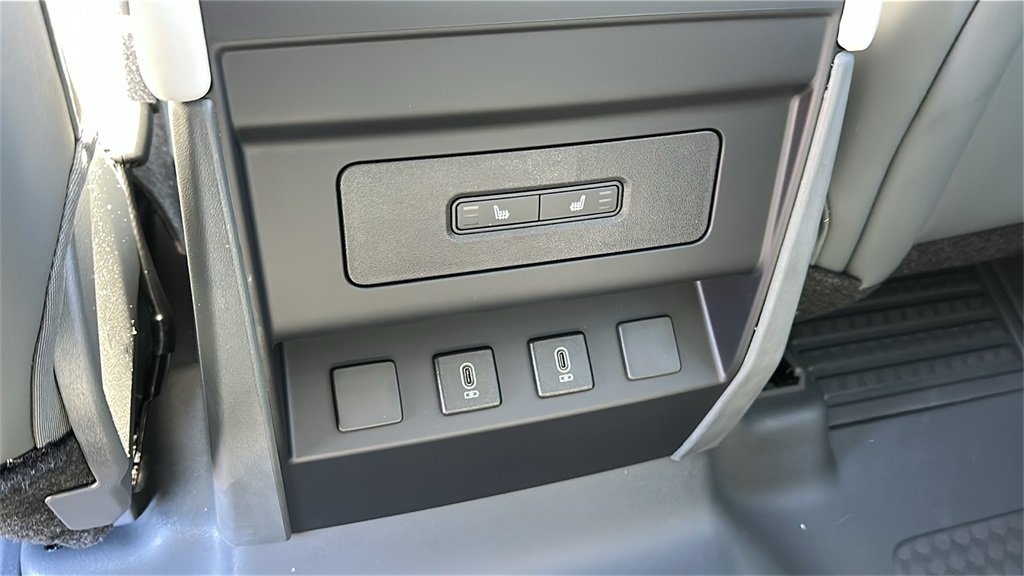 new 2026 Land Rover Defender 110 car, priced at $76,400