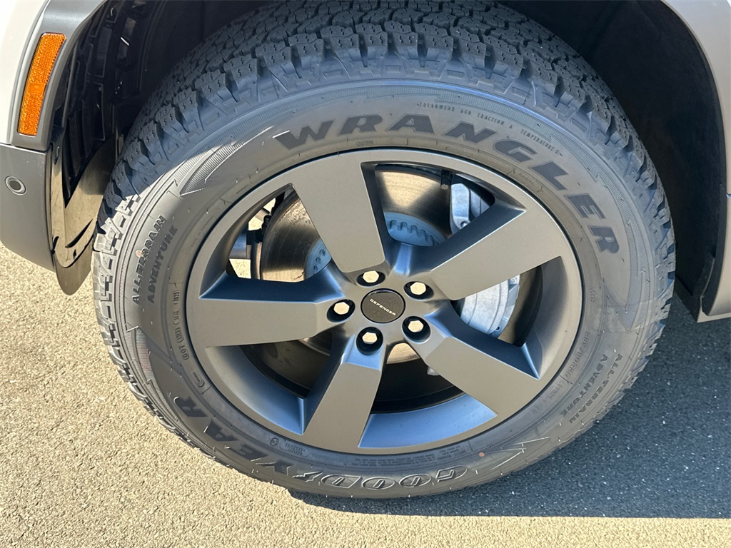 new 2026 Land Rover Defender 110 car, priced at $76,400