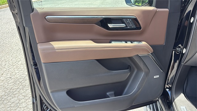 new 2025 Chevrolet Tahoe car, priced at $91,879