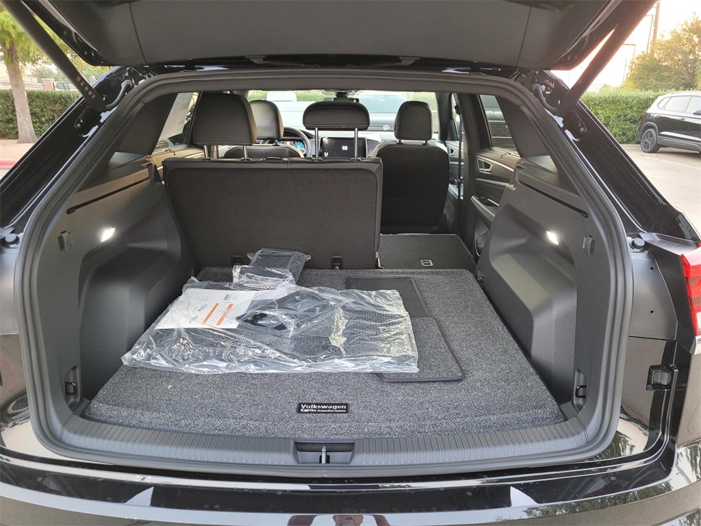 new 2026 Volkswagen Atlas Cross Sport car, priced at $46,589