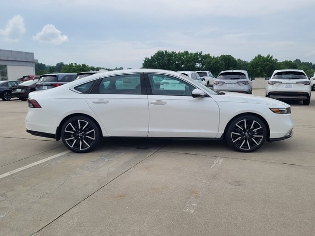 new 2025 Honda Accord Hybrid car, priced at $37,755
