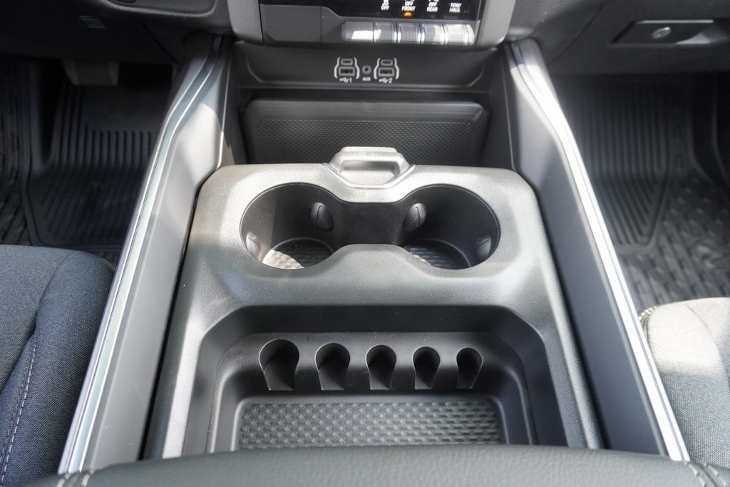 new 2025 Ram 1500 car, priced at $43,956