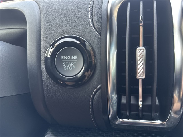new 2025 Ford Expedition car, priced at $82,447