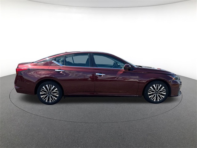 used 2023 Nissan Altima car, priced at $17,911