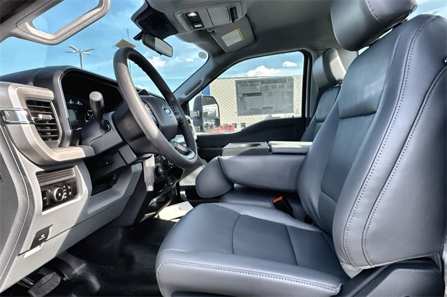 new 2025 Ford F-550SD car, priced at $76,450