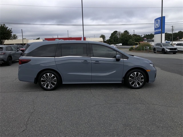 used 2025 Honda Odyssey car, priced at $50,788