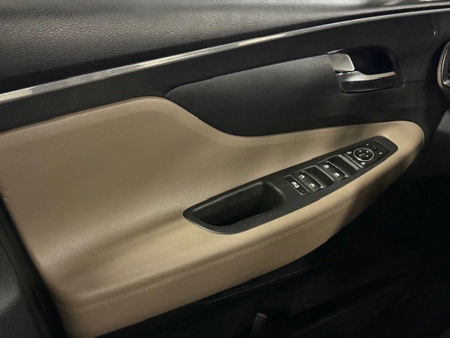 used 2023 Hyundai Santa Fe car, priced at $20,897