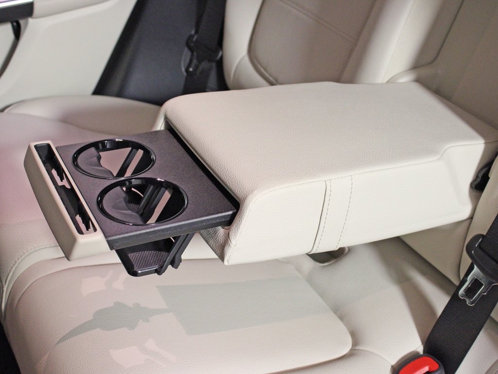 used 2025 Mercedes-Benz GLC car, priced at $46,918