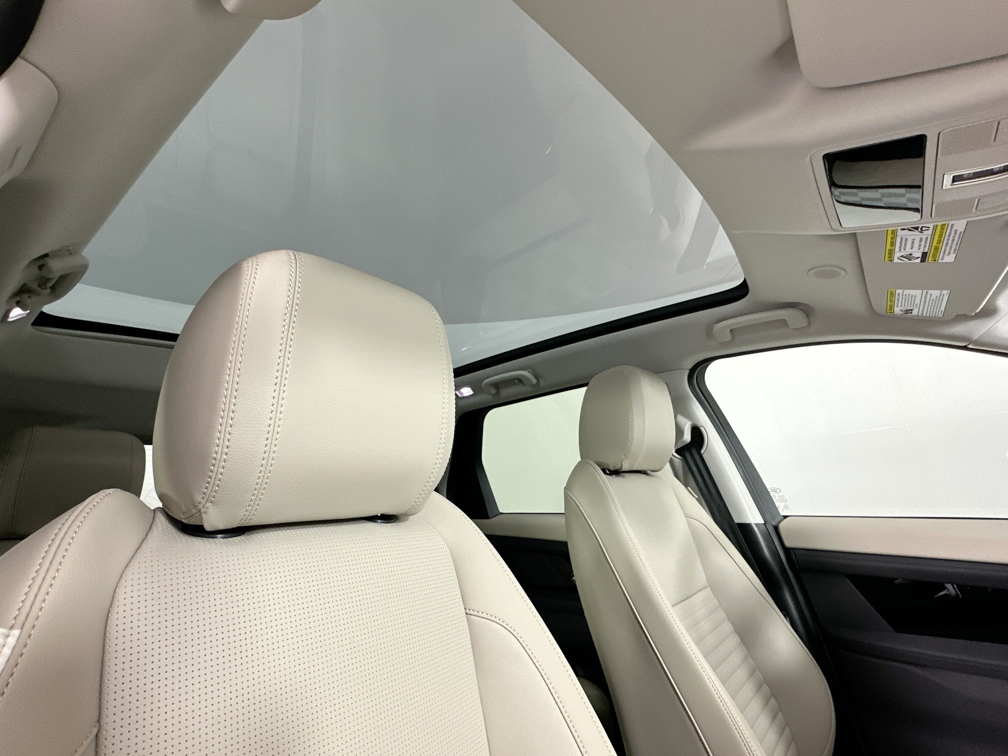 new 2025 Land Rover Discovery Sport car, priced at $52,678