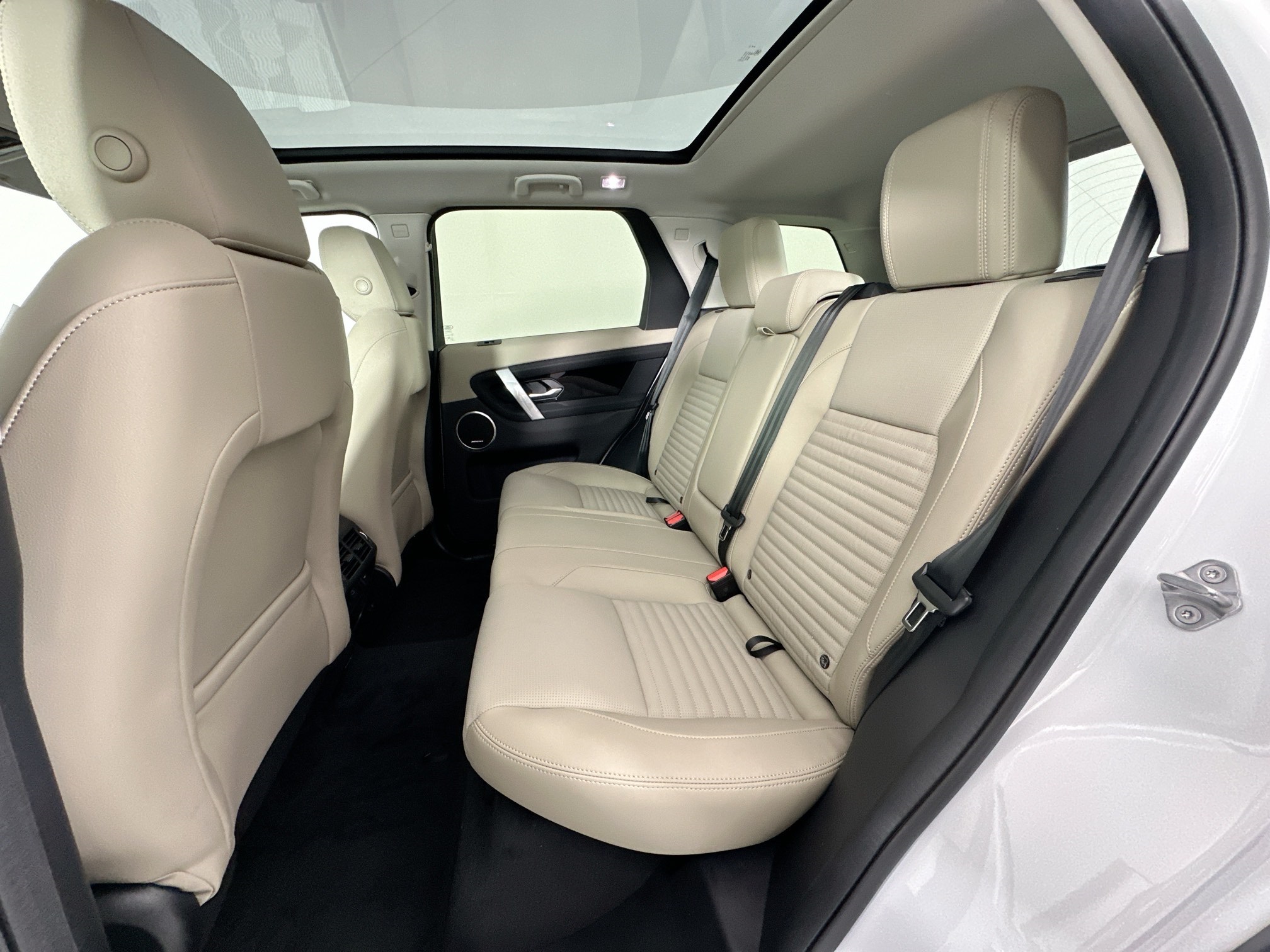 new 2025 Land Rover Discovery Sport car, priced at $52,678