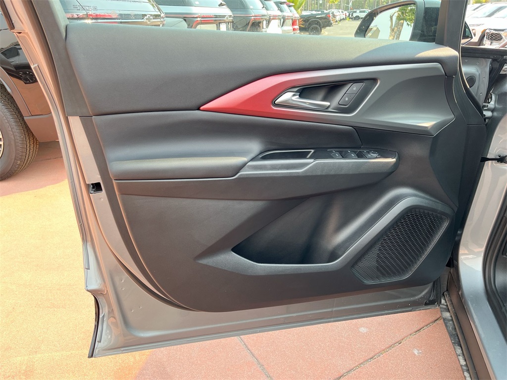 new 2025 Chevrolet Equinox EV car, priced at $40,017