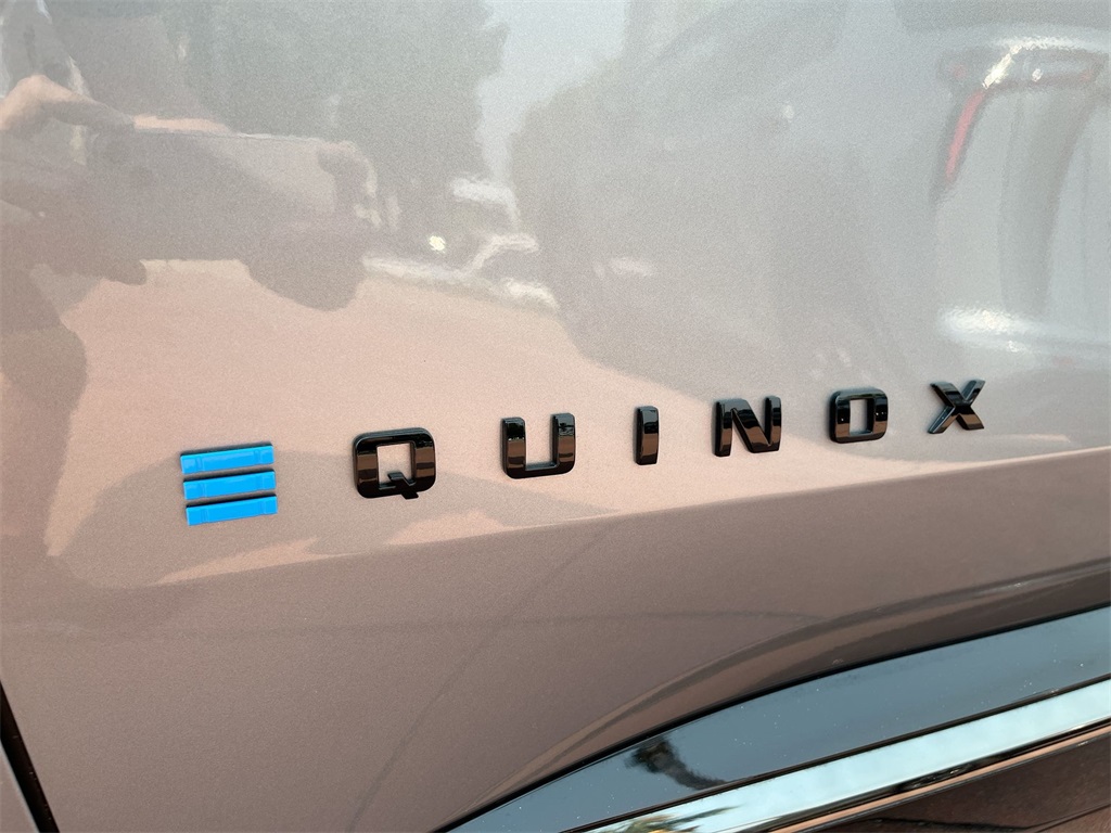 new 2025 Chevrolet Equinox EV car, priced at $40,017