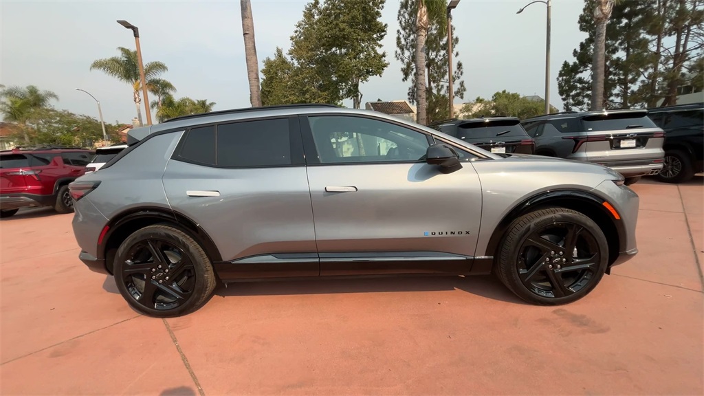 new 2025 Chevrolet Equinox EV car, priced at $40,017