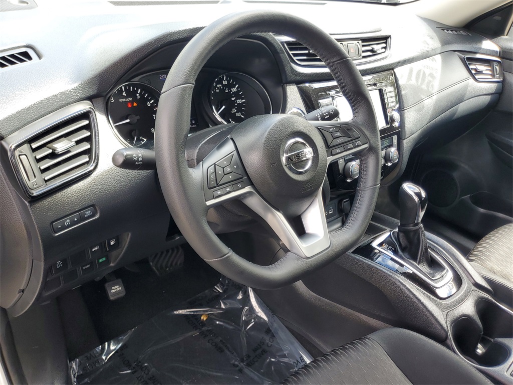 used 2018 Nissan Rogue car, priced at $13,896