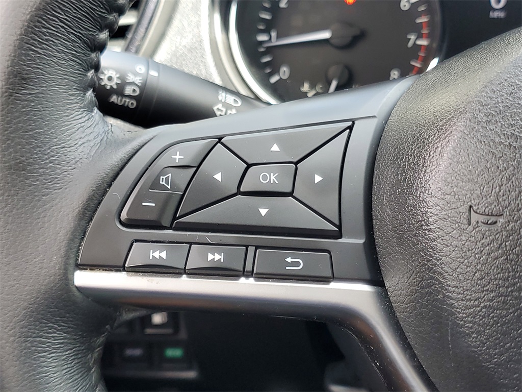 used 2018 Nissan Rogue car, priced at $13,896