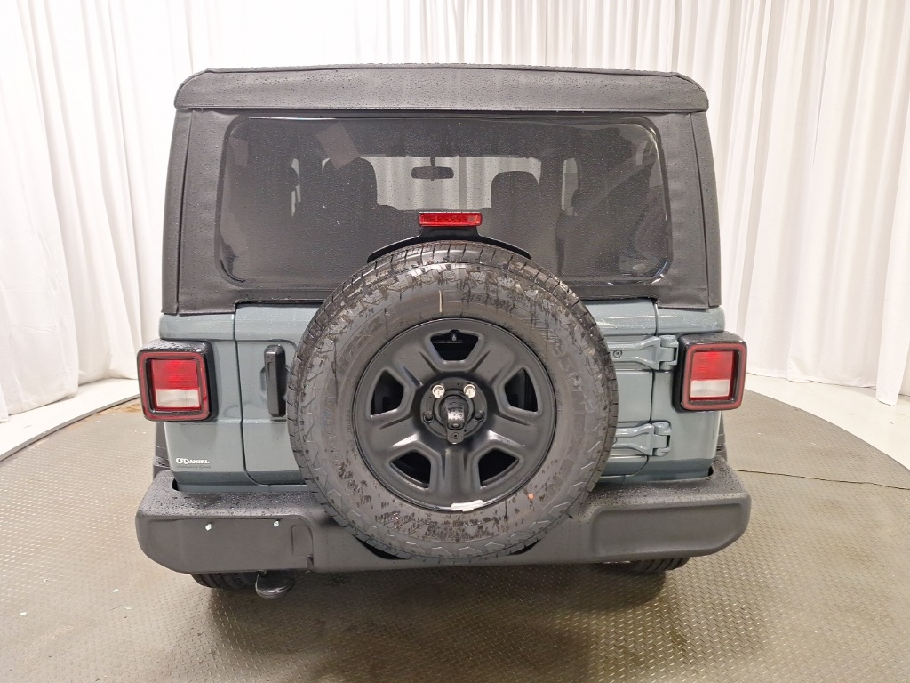 new 2025 Jeep Wrangler car, priced at $31,999