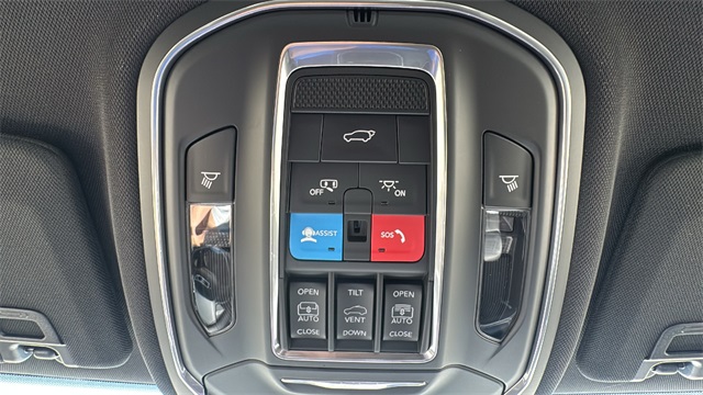 new 2025 Jeep Grand Cherokee L car, priced at $50,014