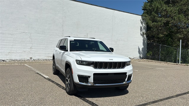 new 2025 Jeep Grand Cherokee L car, priced at $50,014