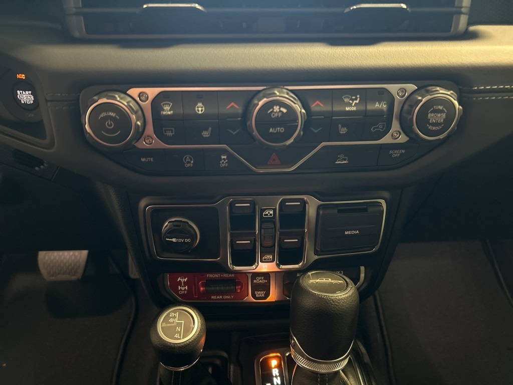 new 2025 Jeep Gladiator car, priced at $51,875