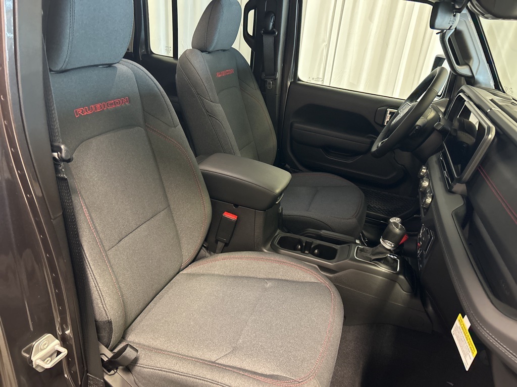 new 2025 Jeep Gladiator car, priced at $51,875