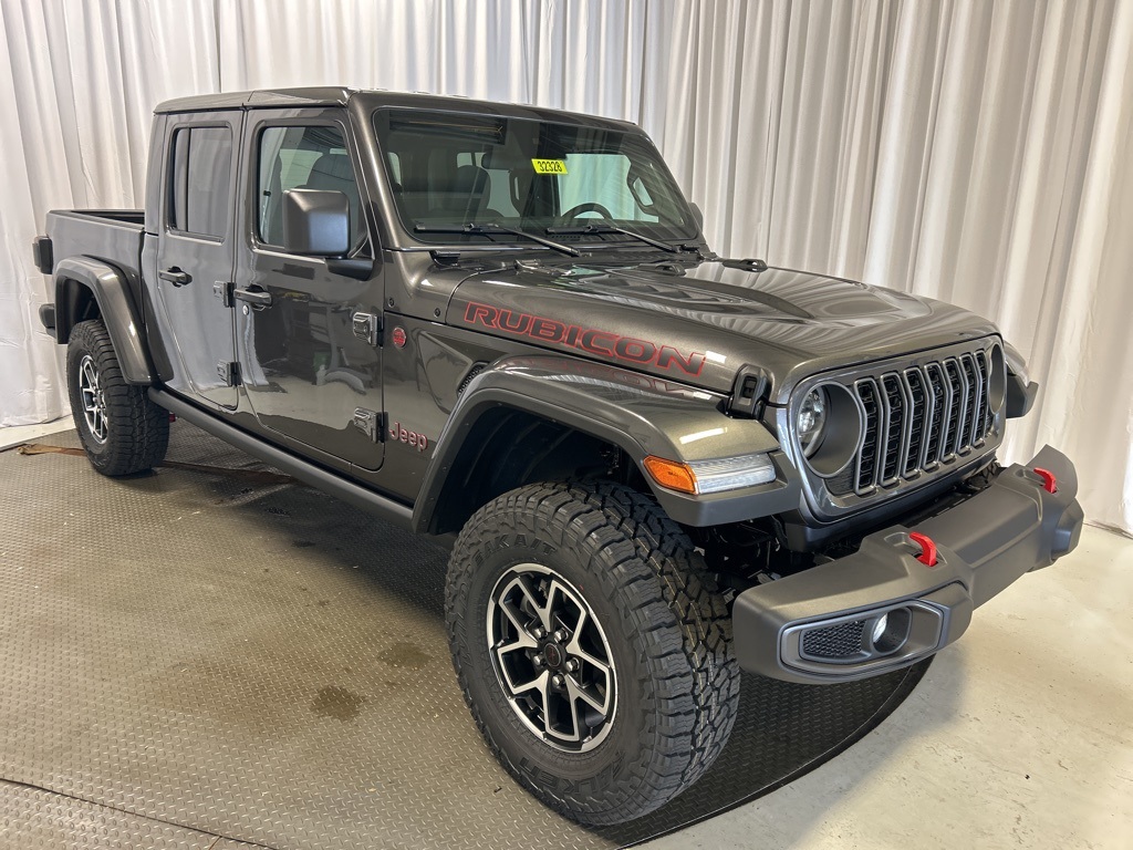 new 2025 Jeep Gladiator car, priced at $51,875