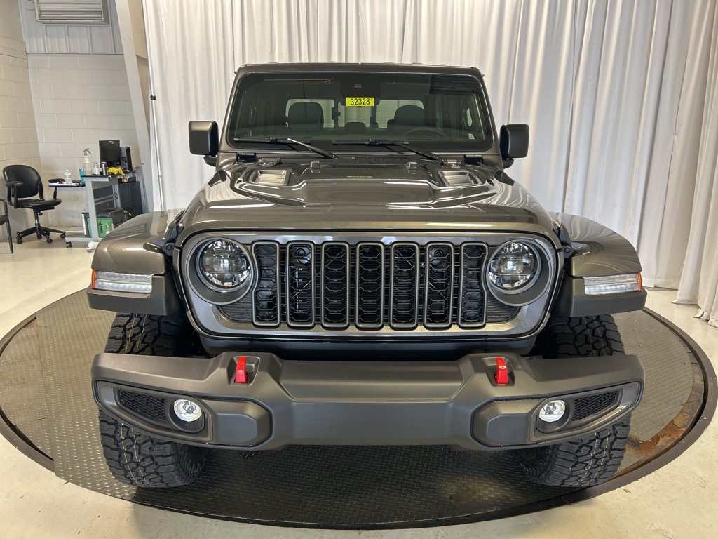 new 2025 Jeep Gladiator car, priced at $51,875
