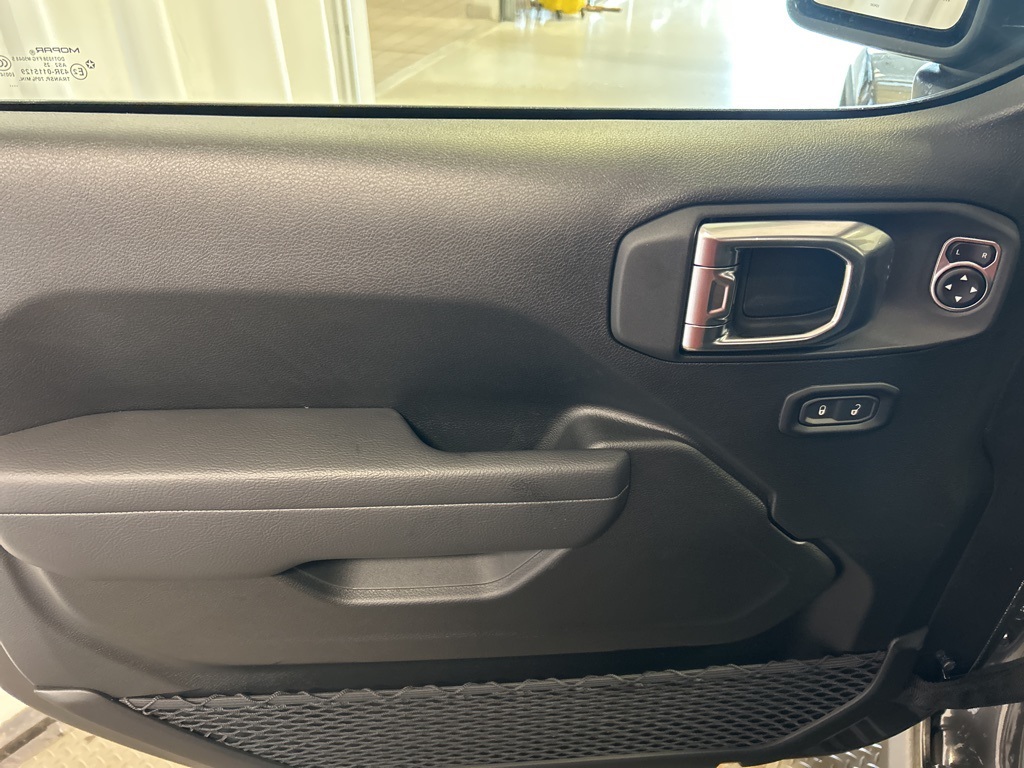 new 2025 Jeep Gladiator car, priced at $51,875