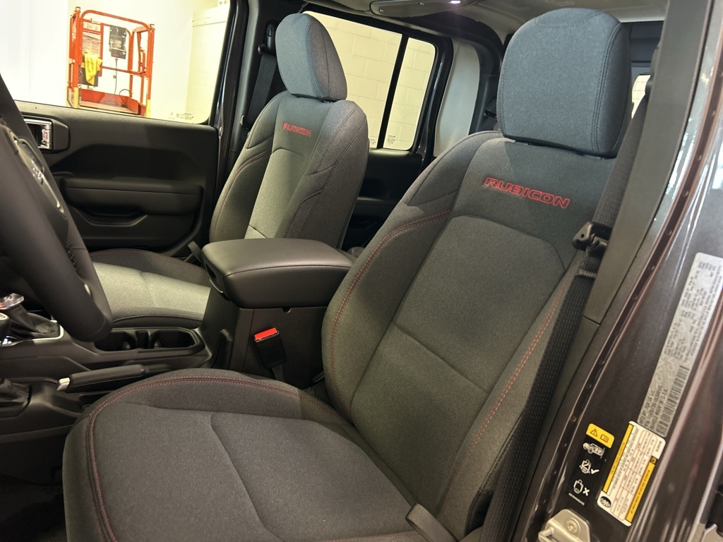 new 2025 Jeep Gladiator car, priced at $51,875