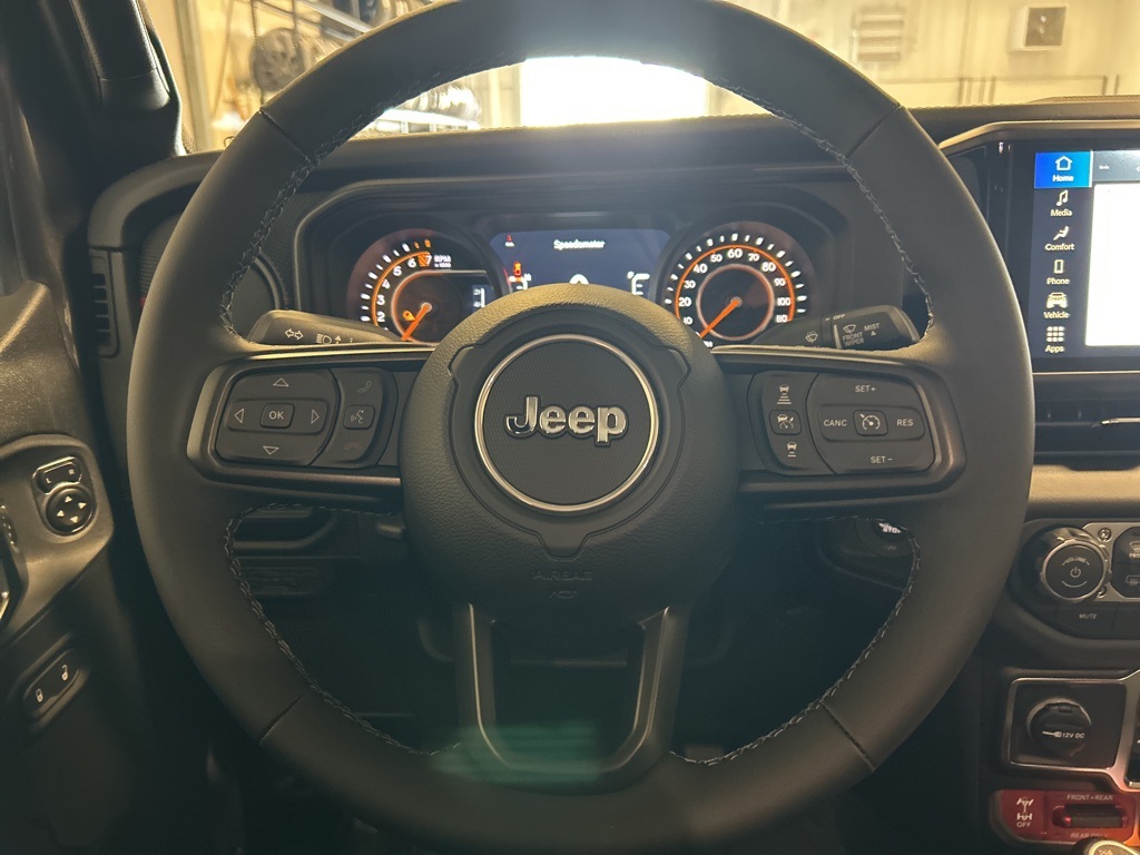 new 2025 Jeep Gladiator car, priced at $51,875