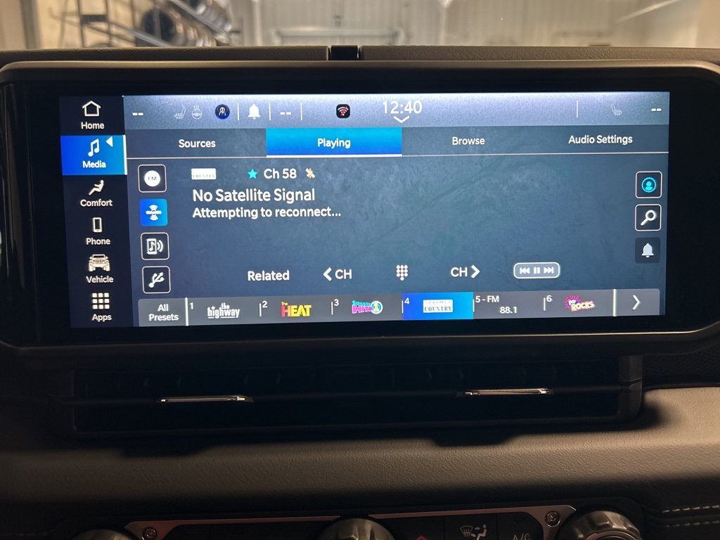 new 2025 Jeep Gladiator car, priced at $51,875