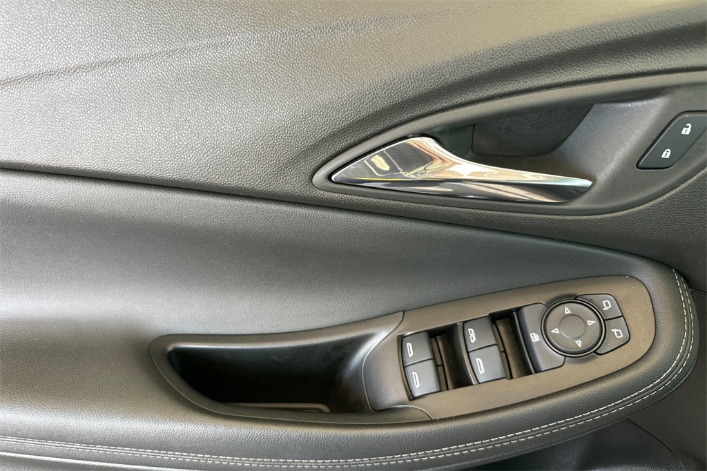 used 2023 Buick Encore GX car, priced at $22,912